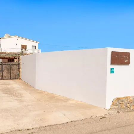 Guaita Ii By Sealand Country house *
